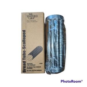 The Pampered Chef Bread Tube Scalloped Model #1565